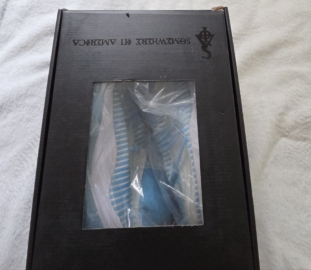 Stylish Blue and White Men's Sneakers - Picture 9 of 12